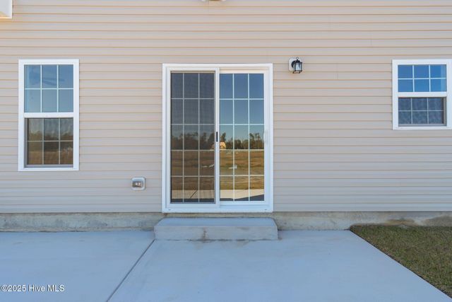 2032 Bluewater Boulevard, New Bern, NC 28562