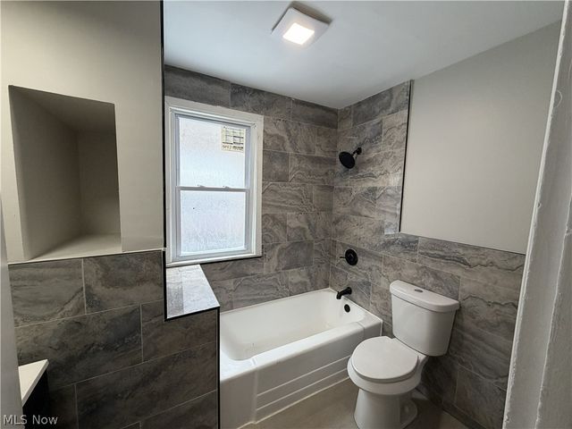 15340 Yorick Avenue Lower, Cleveland, OH 44110