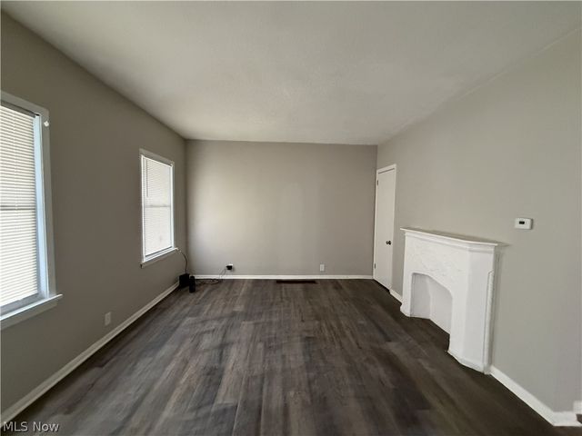 15340 Yorick Avenue Lower, Cleveland, OH 44110