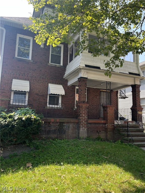 15340 Yorick Avenue Lower, Cleveland, OH 44110