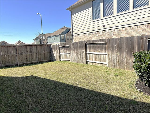 16303 Tawny Emperor Drive, Humble, TX 77346