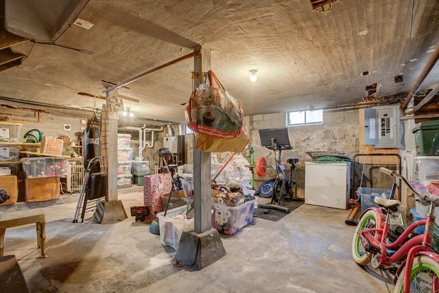 278 North Franklin St, Holbrook, MA 02343