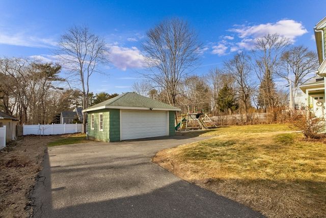 278 North Franklin St, Holbrook, MA 02343