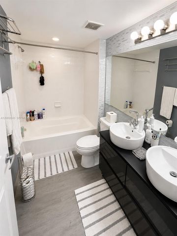 1155 Brickell Bay Drive 2504, Miami, FL 33131