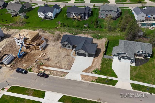 1845 Stratford Lane NW, Grand Rapids, MI 49534