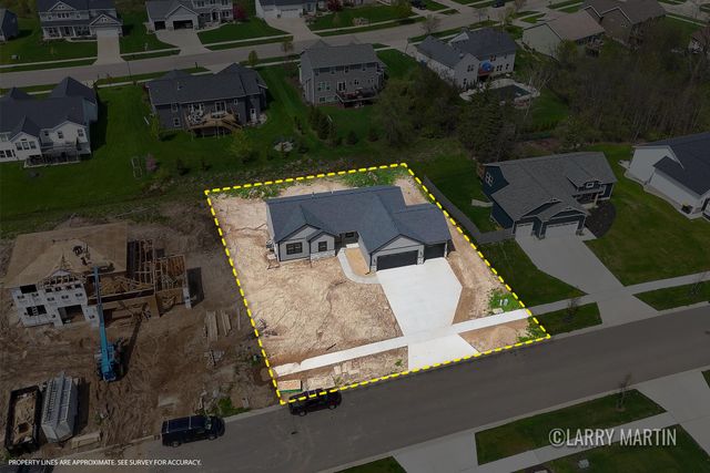1845 Stratford Lane NW, Grand Rapids, MI 49534