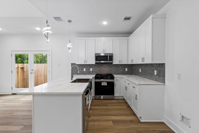 8109 Hamlet Street, Houston, TX 77078