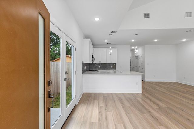 8109 Hamlet Street, Houston, TX 77078