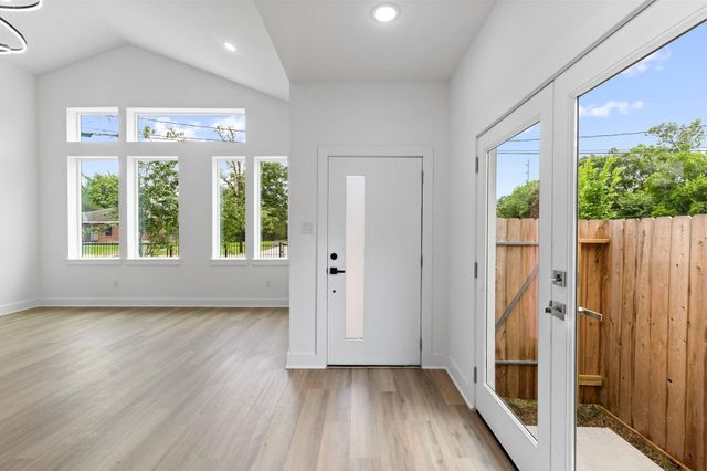 8109 Hamlet Street, Houston, TX 77078