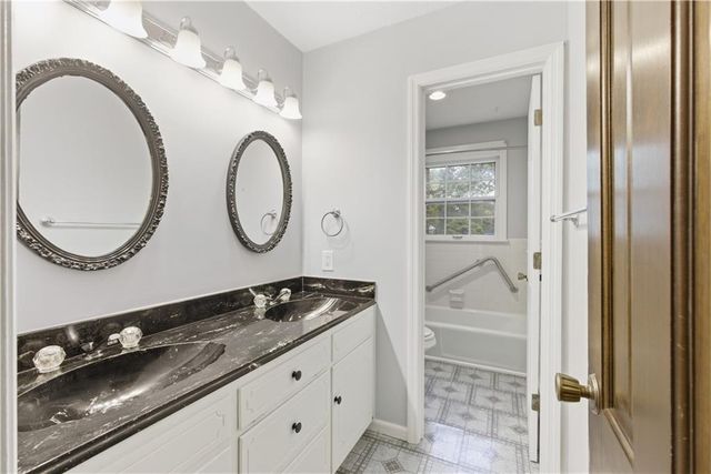 1122 N 81ST Terrace, Kansas City, KS 66112