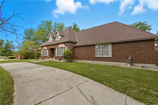 1122 N 81ST Terrace, Kansas City, KS 66112