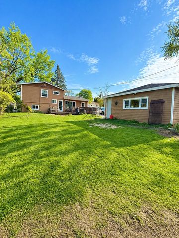 3206 W Hunter Path, Mchenry, IL 60050