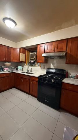 133-32 Avery Avenue, Flushing, NY 11355