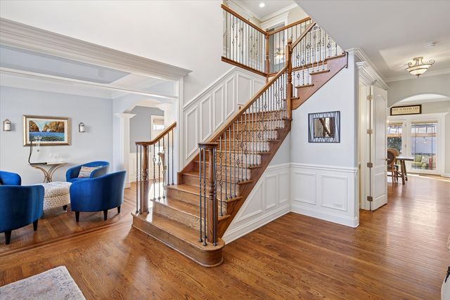 594 S Fairfield Avenue, Elmhurst, IL 60126