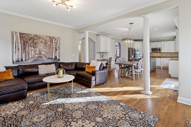 594 S Fairfield Avenue, Elmhurst, IL 60126