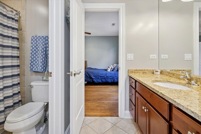 594 S Fairfield Avenue, Elmhurst, IL 60126