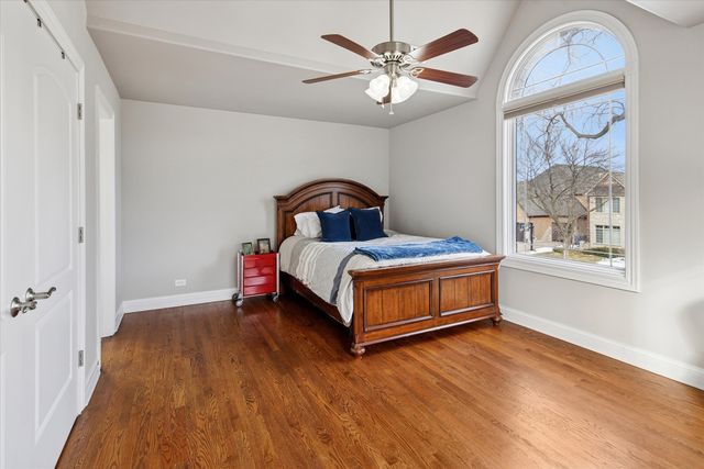 594 S Fairfield Avenue, Elmhurst, IL 60126