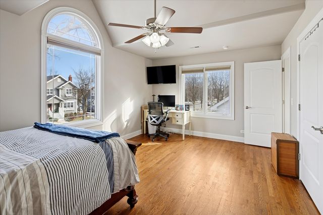 594 S Fairfield Avenue, Elmhurst, IL 60126