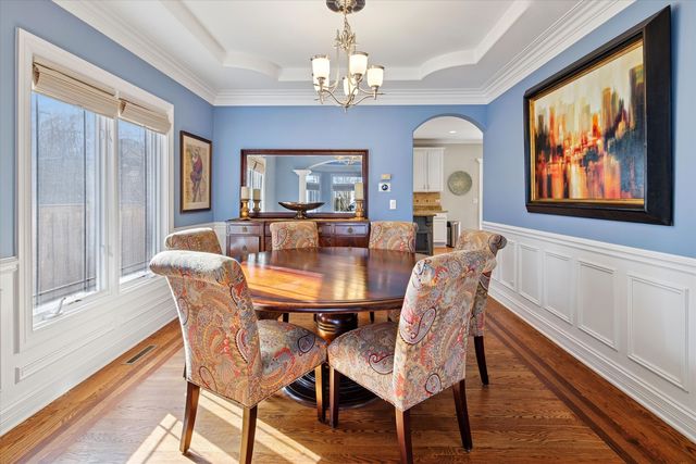 594 S Fairfield Avenue, Elmhurst, IL 60126