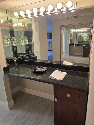 7580 Regency Lake Drive 402, Boca Raton, FL 33433