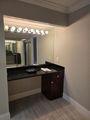 7580 Regency Lake Drive 402, Boca Raton, FL 33433
