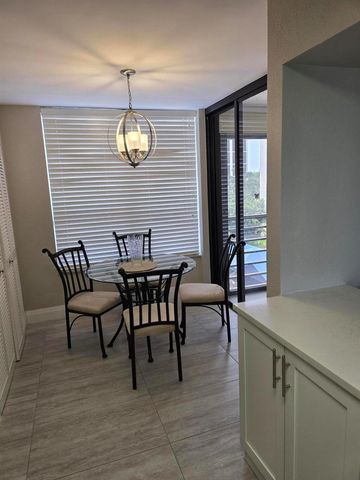 7580 Regency Lake Drive 402, Boca Raton, FL 33433