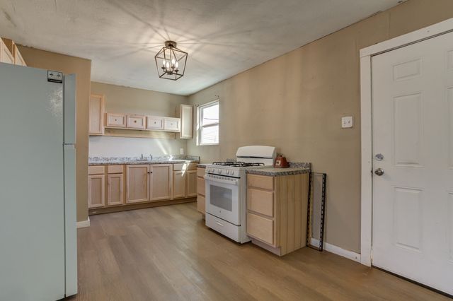 3204 E 2nd Street, Lubbock, TX 79403