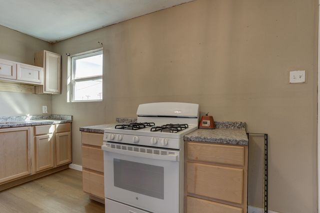 3204 E 2nd Street, Lubbock, TX 79403