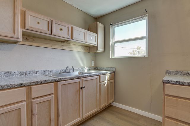 3204 E 2nd Street, Lubbock, TX 79403