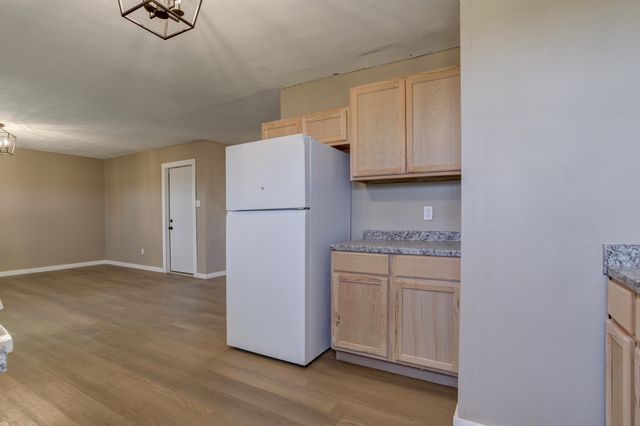 3204 E 2nd Street, Lubbock, TX 79403