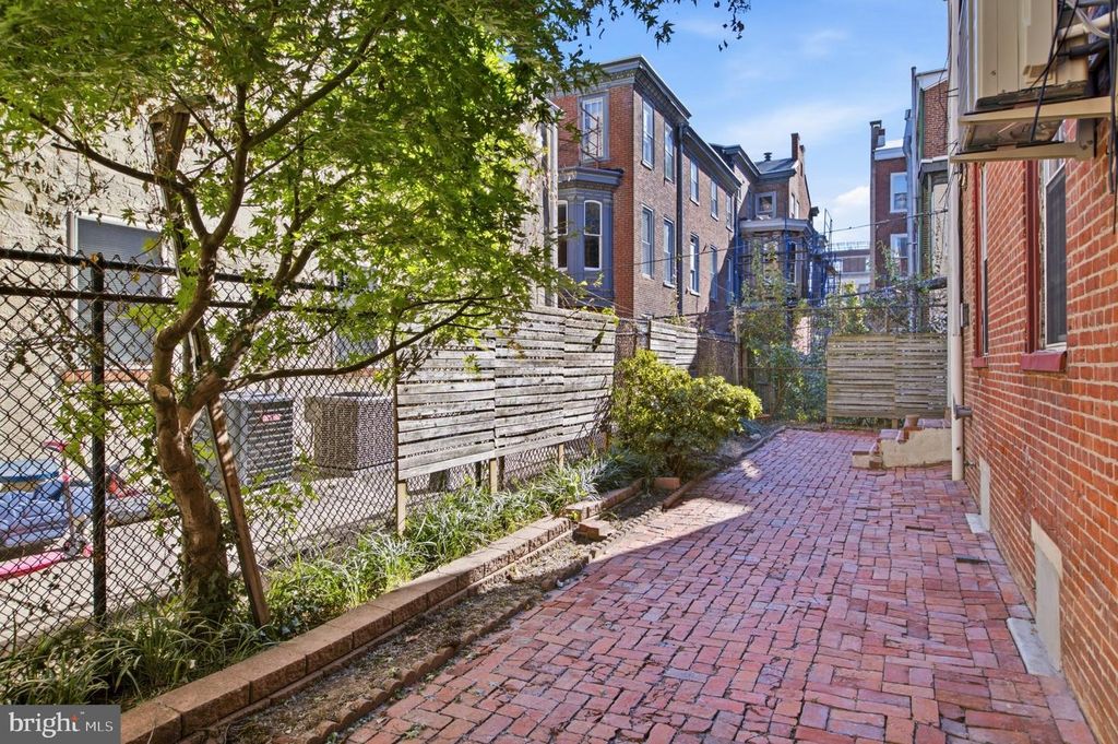 1632 MOUNT VERNON ST #PH, PHILADELPHIA, PA 19130 — photo 4