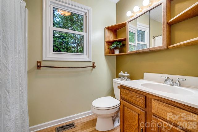 18 Tarragon Place, Flat Rock, NC 28731