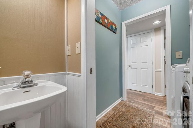 18 Tarragon Place, Flat Rock, NC 28731