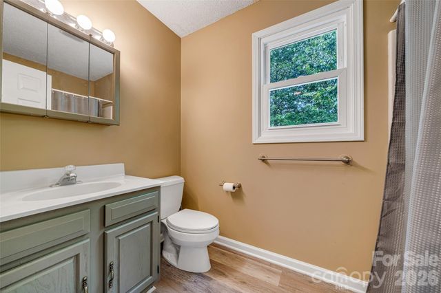 18 Tarragon Place, Flat Rock, NC 28731
