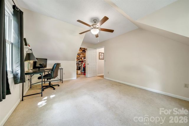 18 Tarragon Place, Flat Rock, NC 28731