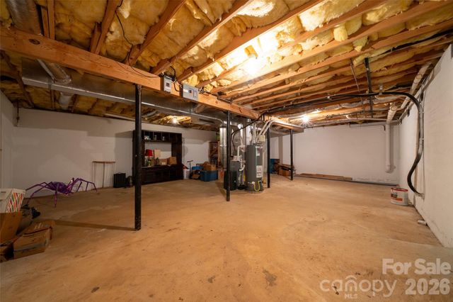 18 Tarragon Place, Flat Rock, NC 28731