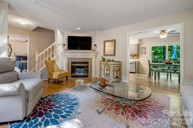 18 Tarragon Place, Flat Rock, NC 28731