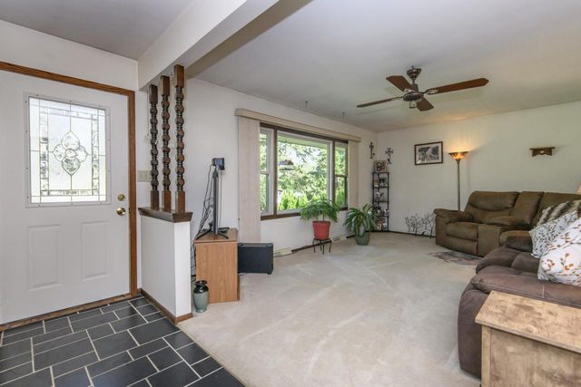 W268N2728 Water STREET, Pewaukee, WI 53072