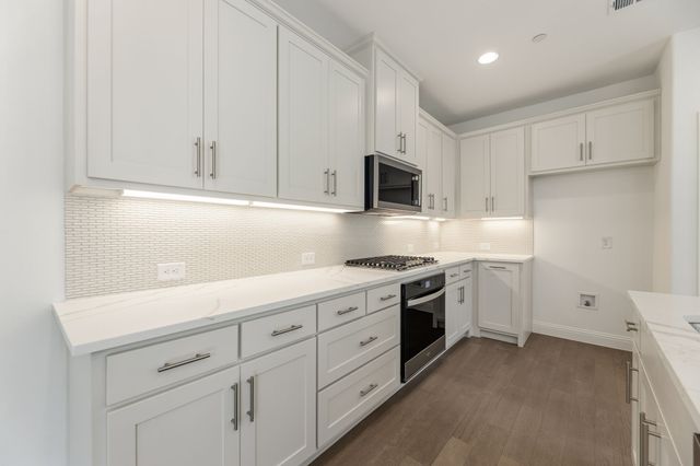 2180 Southwick Drive, Lewisville, TX 75067
