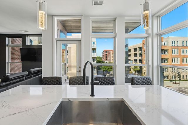 6640 Mooney Street, 308, Dublin, OH 43017