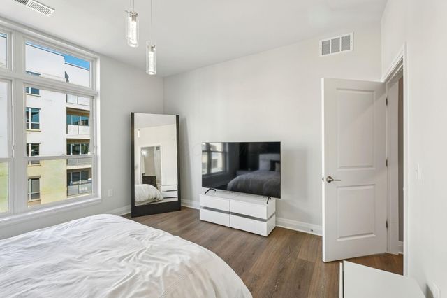 6640 Mooney Street, 308, Dublin, OH 43017