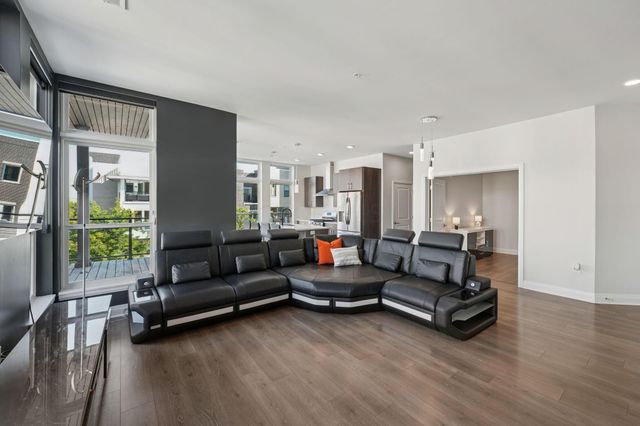 6640 Mooney Street, 308, Dublin, OH 43017