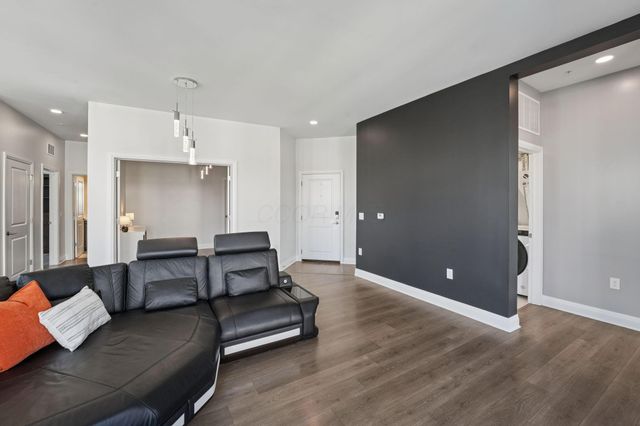 6640 Mooney Street, 308, Dublin, OH 43017