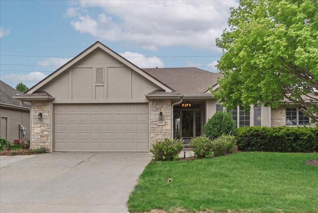 1410 ORAN Drive, Council Bluffs, IA 51503