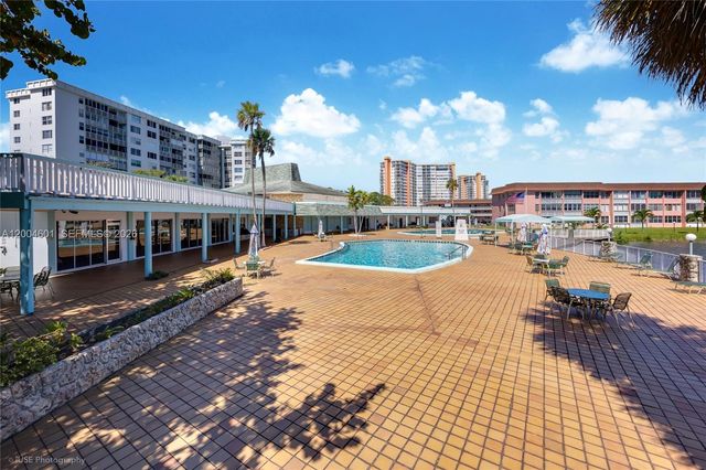 1551 NE Miami Gardens Dr 322, Miami, FL 33179