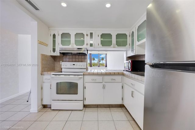 1551 NE Miami Gardens Dr 322, Miami, FL 33179