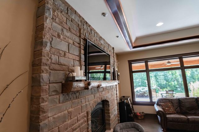 650 33rd Street NW, Austin, MN 55912