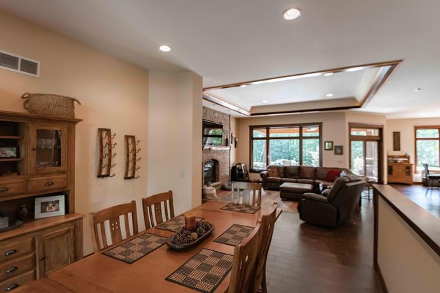 650 33rd Street NW, Austin, MN 55912