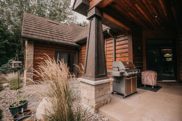 650 33rd Street NW, Austin, MN 55912