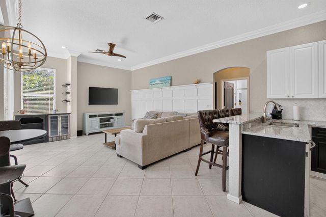 1365 E Barwick Ranch Circle, Delray Beach, FL 33445